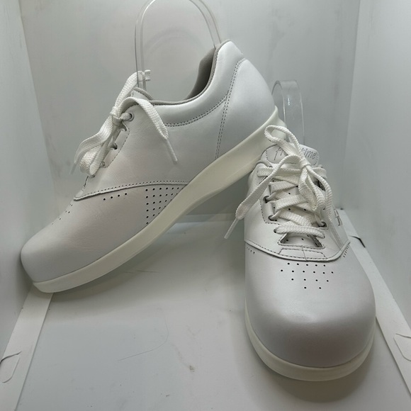 SAS Shoes - SAS White Sneakers